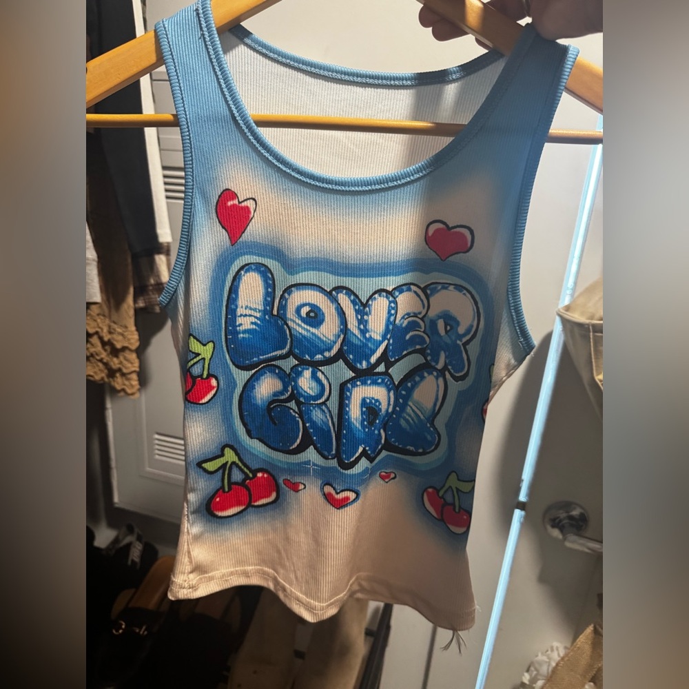 Graphic t